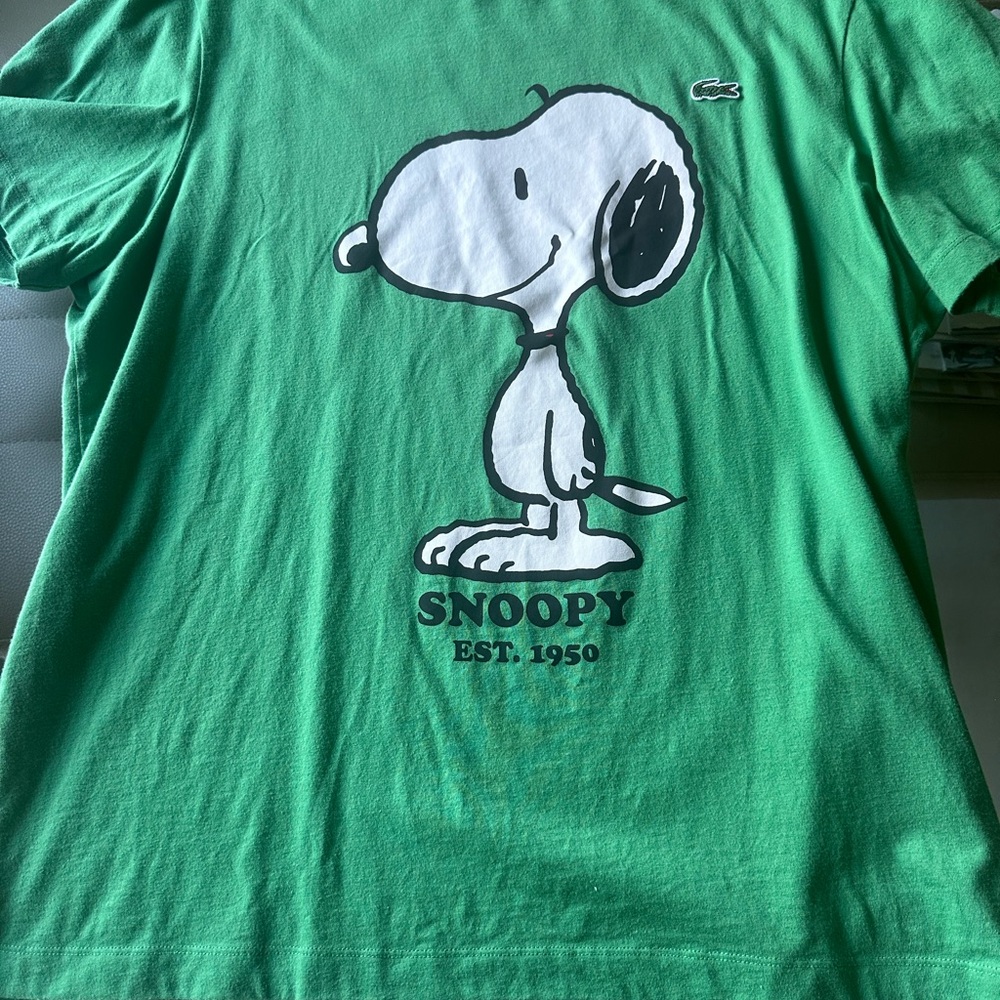 Lacoste x Peanuts. Snoopy Mens tshirt XL. Green rare Lacoste logo . Like new.